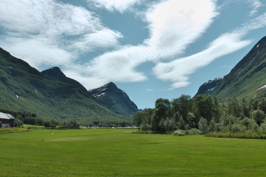 Overvoll Farm Stranda  Buitenkant foto